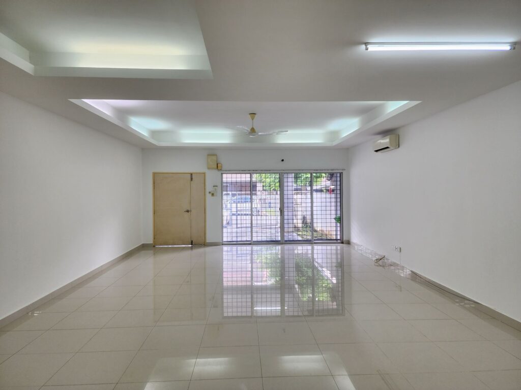 Bandar Nusaputra double storey house Viewing Notes
